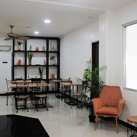 Travelbee Capitol Inn Cebu Kültér fotó